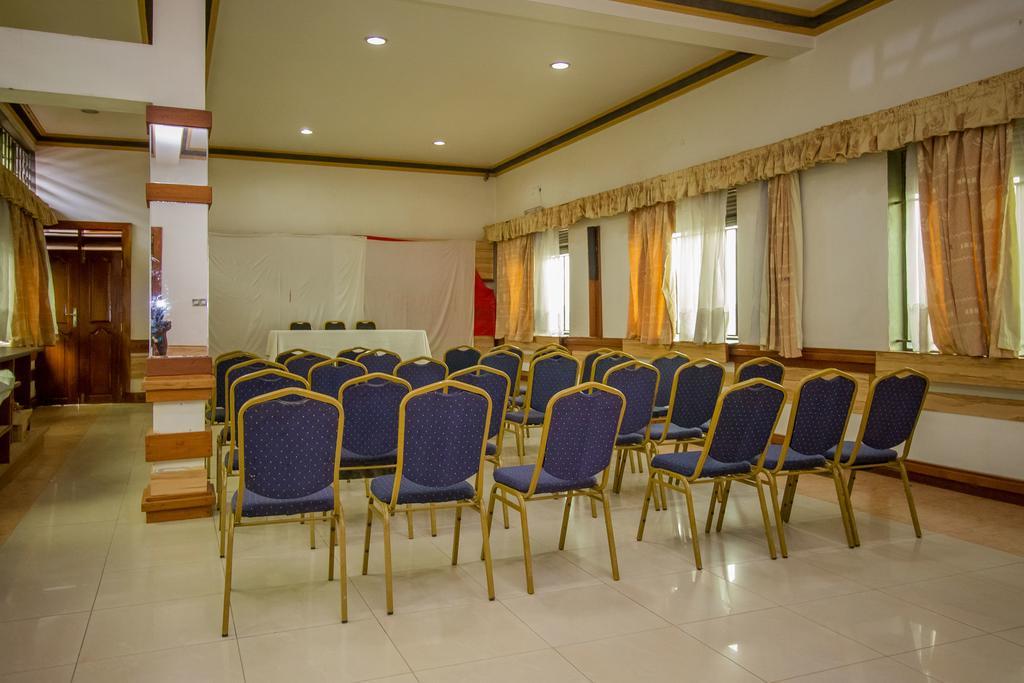 Grand Holiday International Hotel Mbarara Luaran gambar